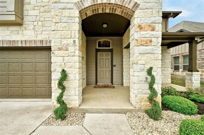 Photo - 1917 Gabrielles Way