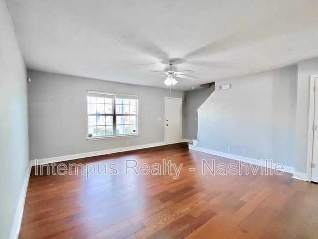 Photo - 325 Shoshone Pl