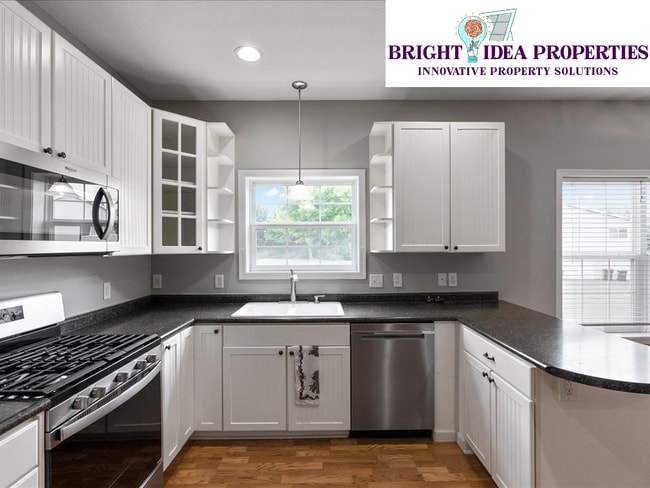 Photo - 5948 Oakgreen Ave N