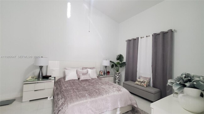 Photo - 1225 NE 32nd Ave