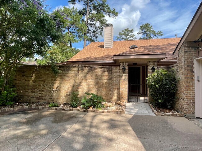 Photo - 3602 Chapel Square Dr