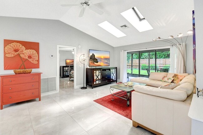 Photo - 9311 Longmeadow Cir