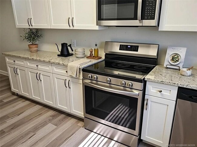 Photo - 8227 SE Croft Cir