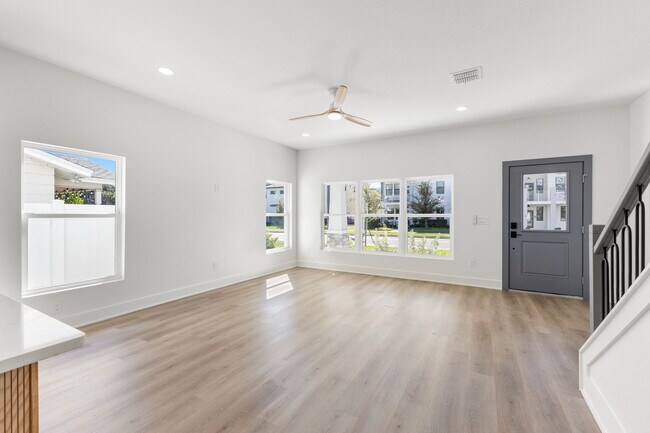 Photo - 2523 13th Ave N