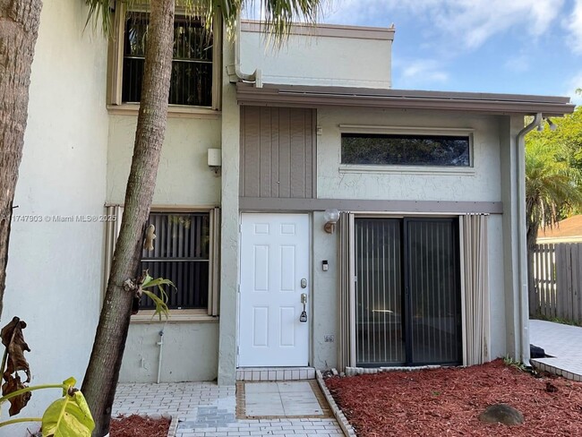 Photo - 11020 SW 112th Ave Townhome