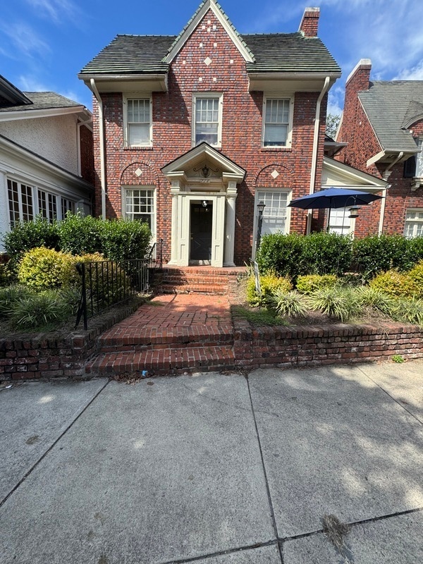 Building Photo - 712 N Arthur Ashe Blvd Unit B