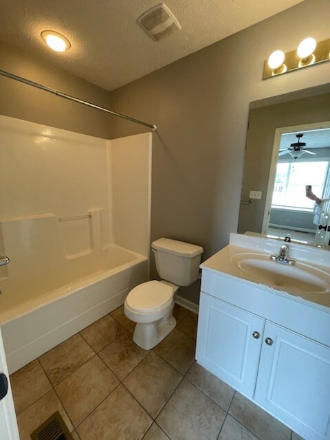 Photo - River Pointe Condominiums