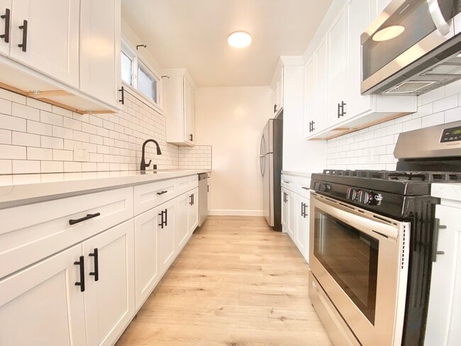 Building Photo - 4771 Marathon St Unit 6 Rental