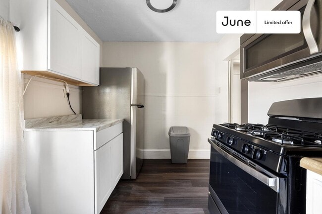 Photo - 274 Seaver St Unit 274