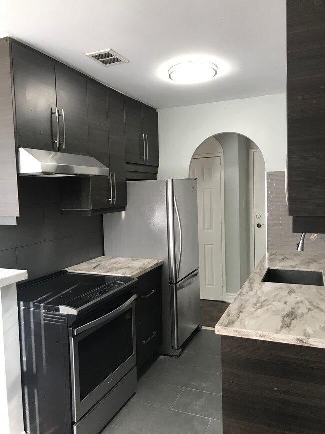 Building Photo - 130 Cosburn Ave