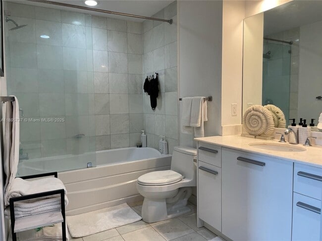 Photo - 1060 Brickell Ave