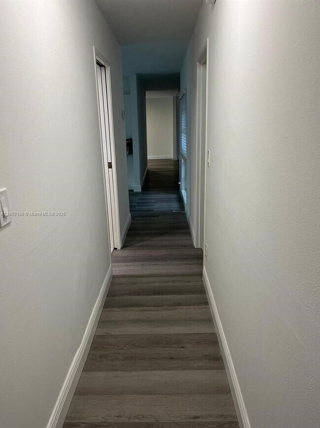 Photo - 6505 NW 72nd Ave