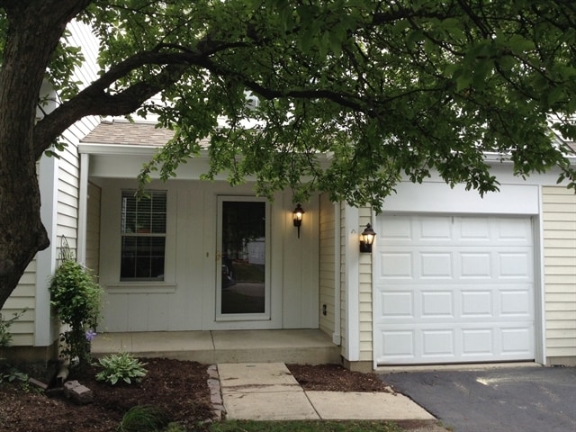 Building Photo - 205 Port Royal Cir