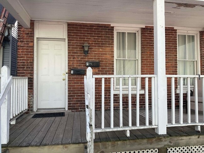 Building Photo - 1221 Wall St