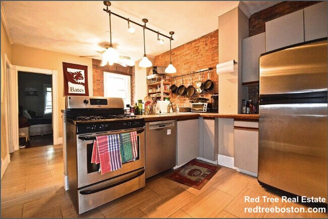 Photo - 1793 Beacon St Apartments Unit 5