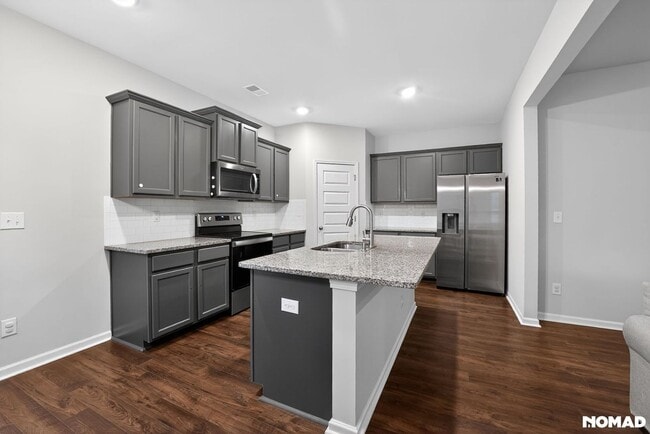 Photo - 1765 Labonte Pkwy