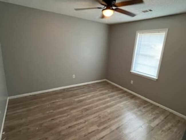 Photo - Available Now! PRICE REDUCE! MOVE IN SPECIAL $100 OFF FIRST MONTHS RENT!!