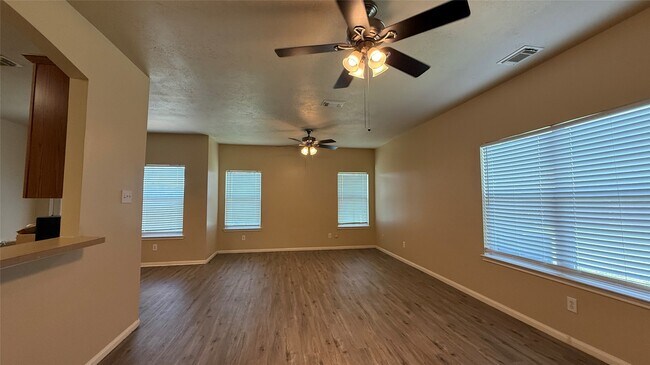 Photo - 5127 Prosperity Cir