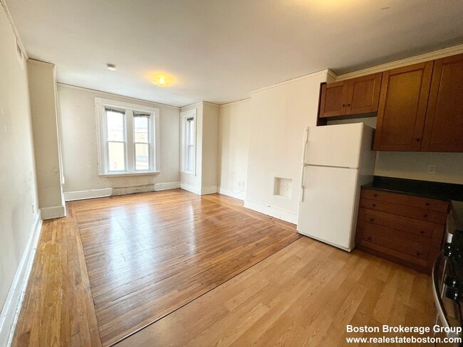 Photo - 76 St Stephen St