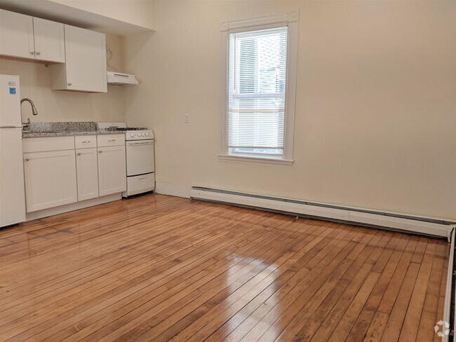 Building Photo - 15 Cameron Ave Unit Rear Rental