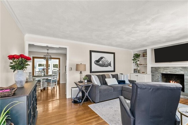 Photo - 60 Knollwood Cir