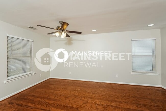 Photo - 4 Bedroom Pet-Friendly Home in Argo, AL with Main Street Renewal