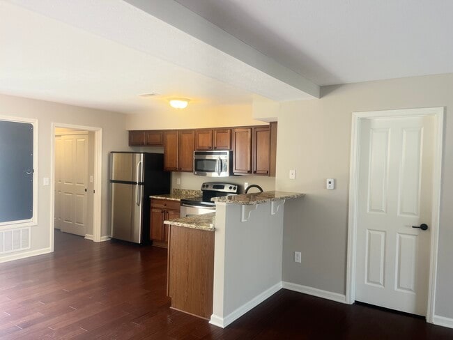 Photo - 115 Gifford Rd Townhome