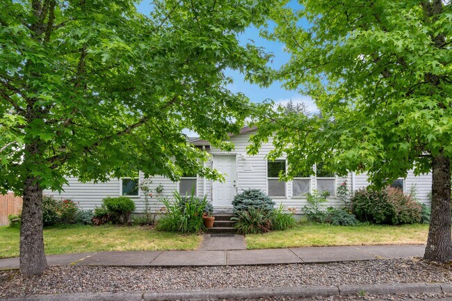 Photo - 3BR House Available in Pleasant Valley