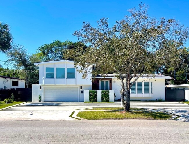 Building Photo - 19960 Highland Lakes Blvd