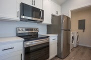 1BR, 1BA - 935SF