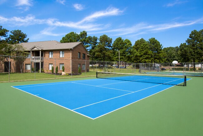 Collins Crossing Apartments