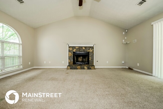 Photo - 100 Woodcrest Way