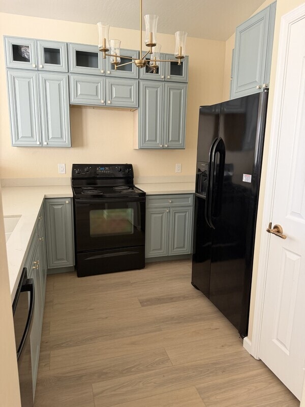 Photo - 9233 E Neville Ave Unidad 1069