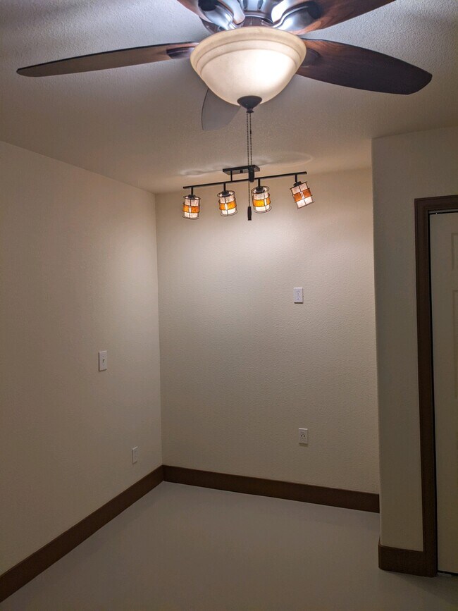 Photo - 3562 Cody Ln