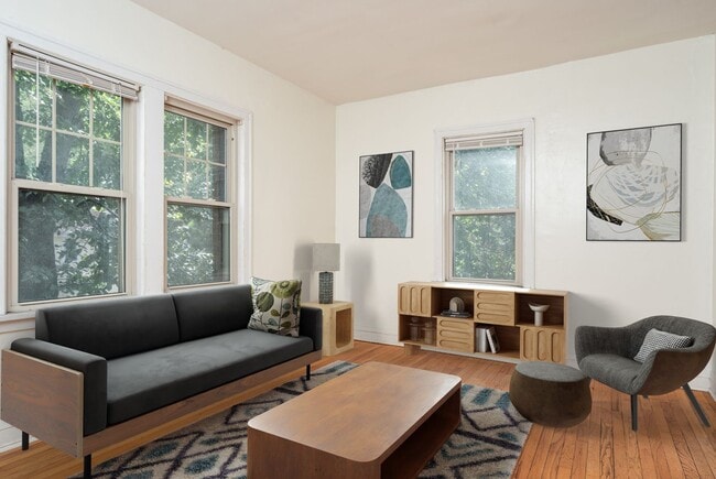 Photo - 2226 Garfield Ave S