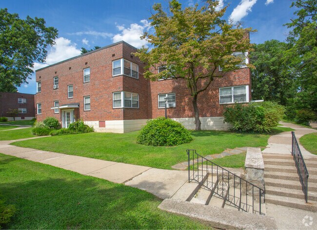 Greene Tree Apartments - Greene Tree Apartments