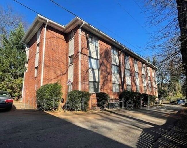 Building Photo - 496 Holderness St SW Unit #18