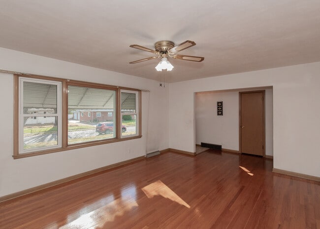 Photo - 3243 38th Ave