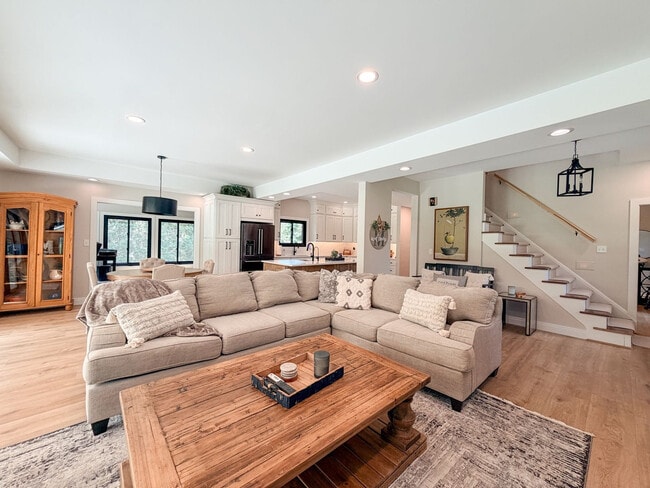 Photo - 2318 Hillside Ct Unit SI FL2-ID1603626P