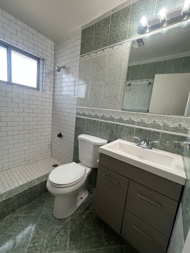 Photo - Bright & Comfortable Living in Prime Phoenix Location