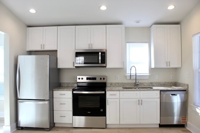 Photo - 215 Gores Row