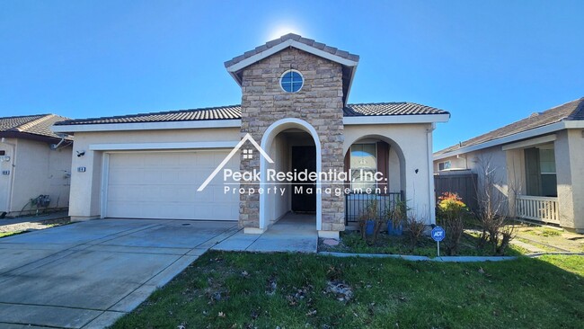 Spacious home in North Natomas. Easy acces... - Spacious home in North Natomas. Easy acces...