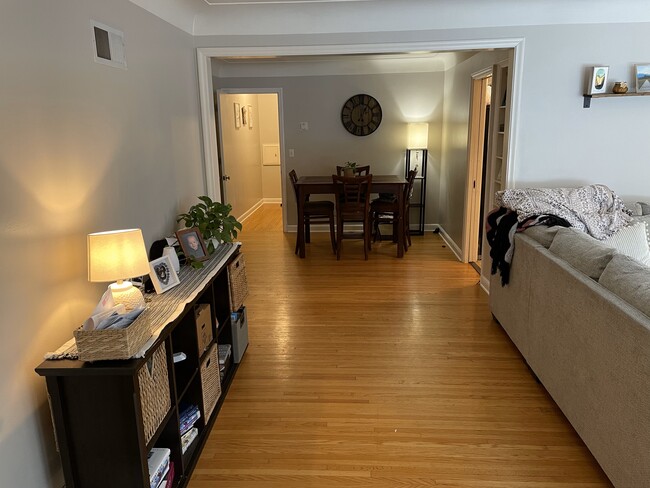 dining room - 5349 Portland Ave