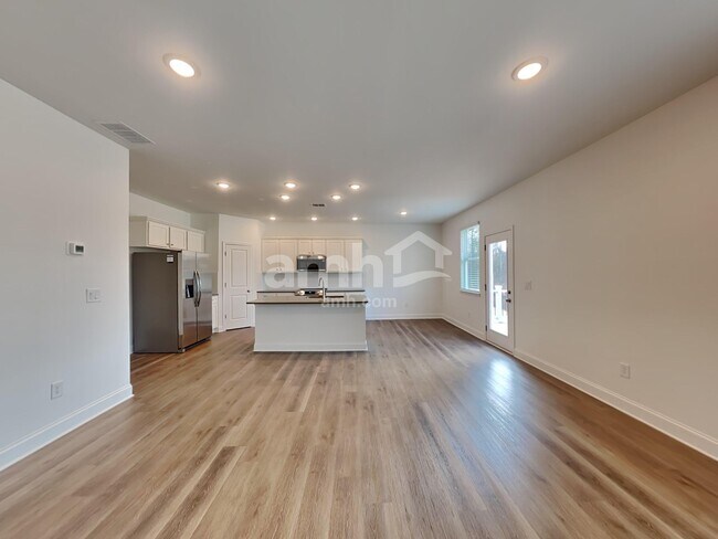 Photo - 1335 Soapstone Rd