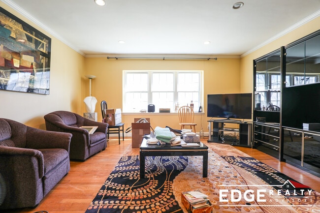 Photo - 207 Lake Shore Rd Unit 1