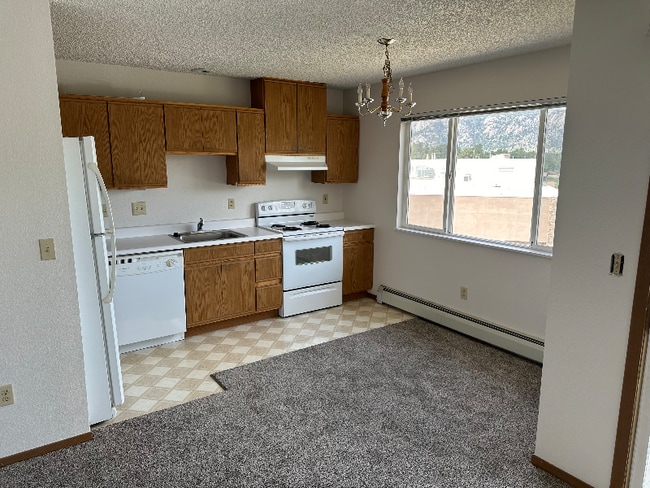 Photo - 600 Mossican Cir Unidad B6