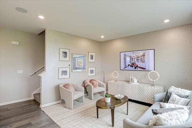 Photo - 324 Kingsport Dr