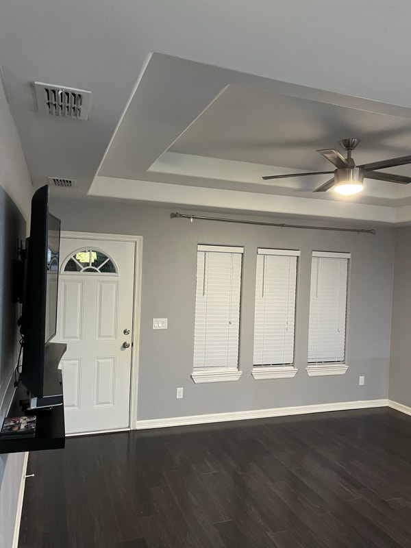 Photo - 2008 N Cummings Ave