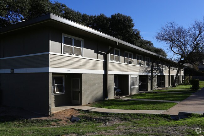Photo - Meadowbrook Apartments