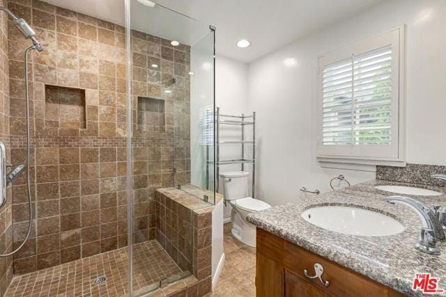 Photo - 208 S El Camino Dr Unidad 1/2